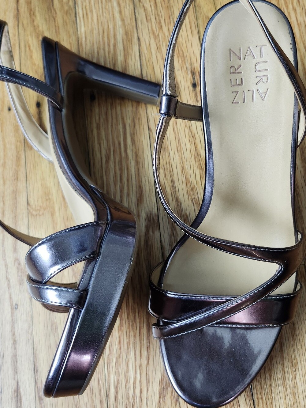 New No Box, 9W Naturalizer Metallic Bronze Strappy Slingback Heels